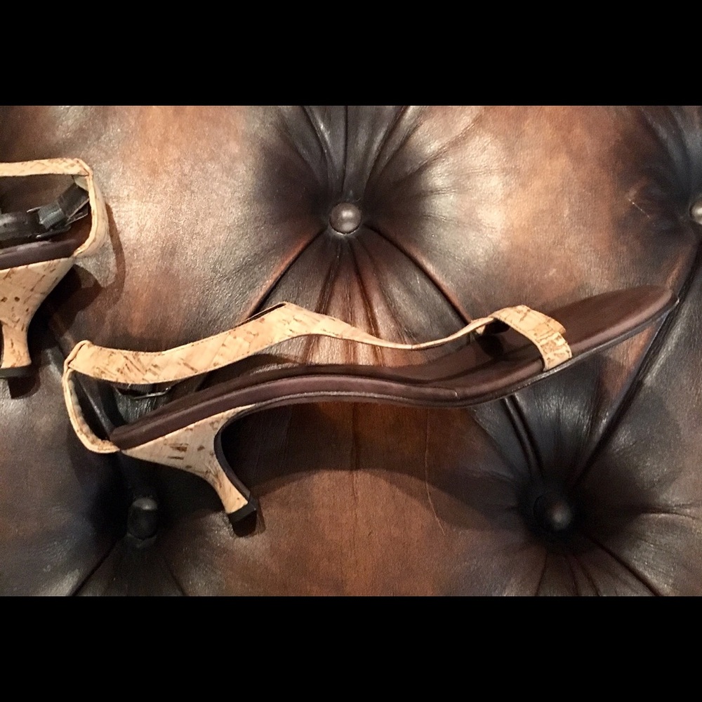 Donald Pliner Viana Sandals Tan Leather